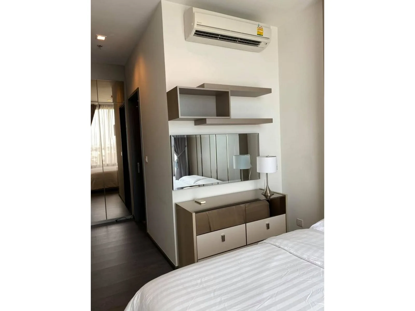 Edge Sukhumvit 23 — photo 8