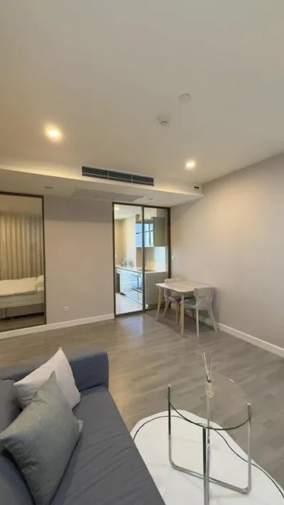 The room Sathorn - TanonPun