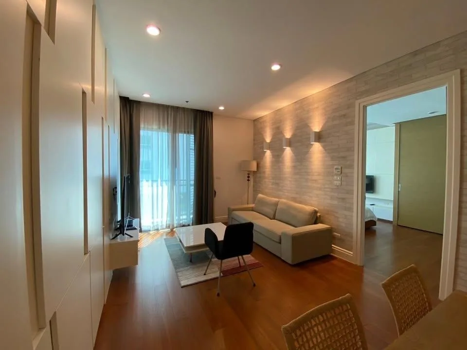 Bright Sukhumvit 24 — photo 3
