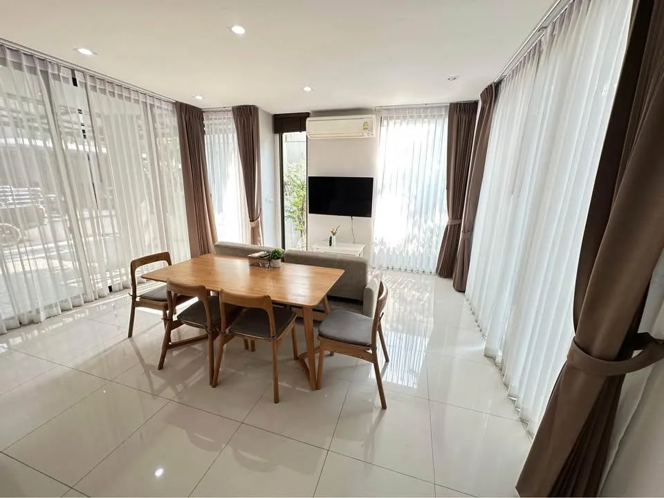 Baan Klang Muang Classe Ekkamai-ramintra — photo 4