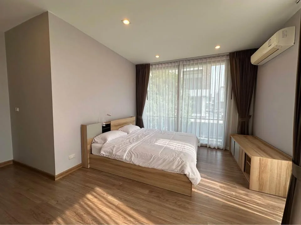 Baan Klang Muang Classe Ekkamai-ramintra — photo 8