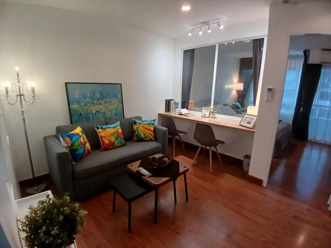 Surawong City Resort — photo 1