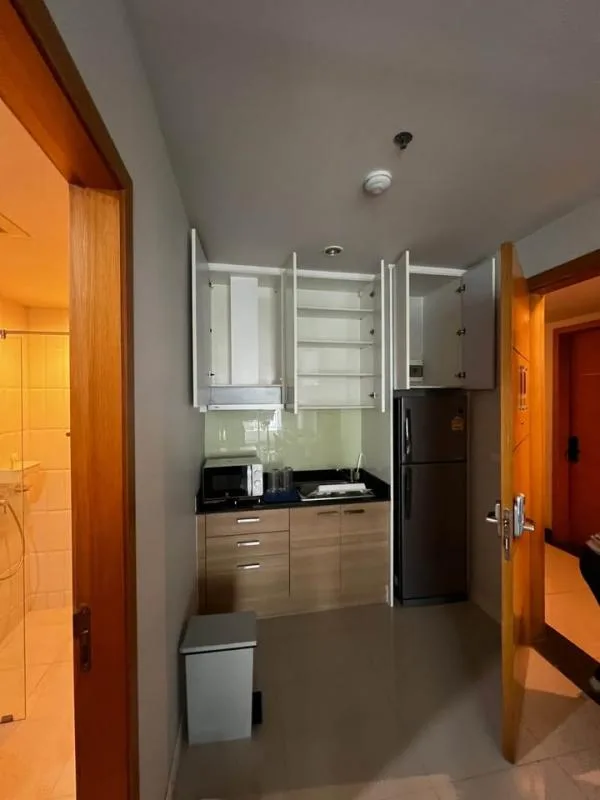 Circle Condominium — photo 2