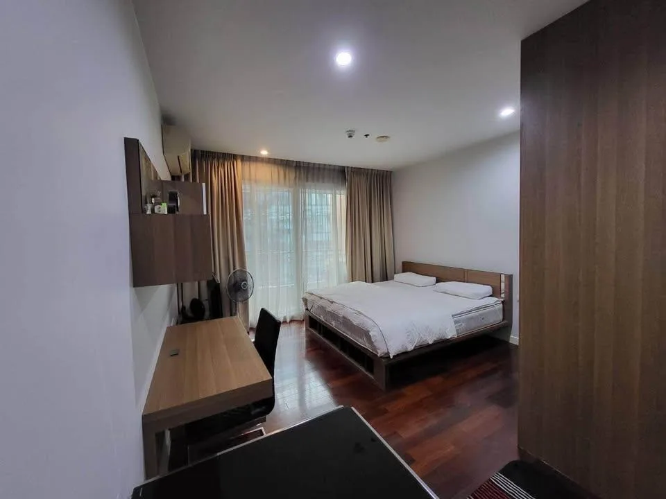 Circle Condominium — photo 4