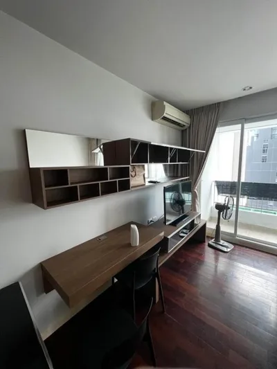 Circle Condominium