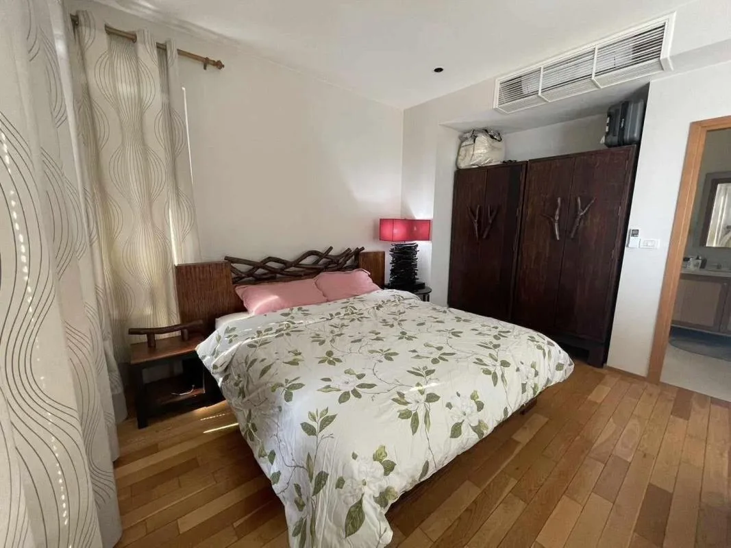 The Emporio Place — photo 6