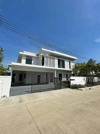 Mantana Bangna Km.15