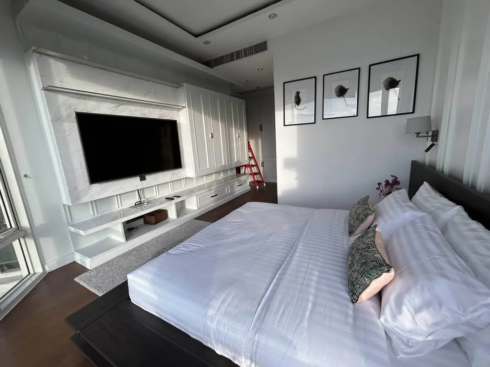 Royce Private Residences — photo 6