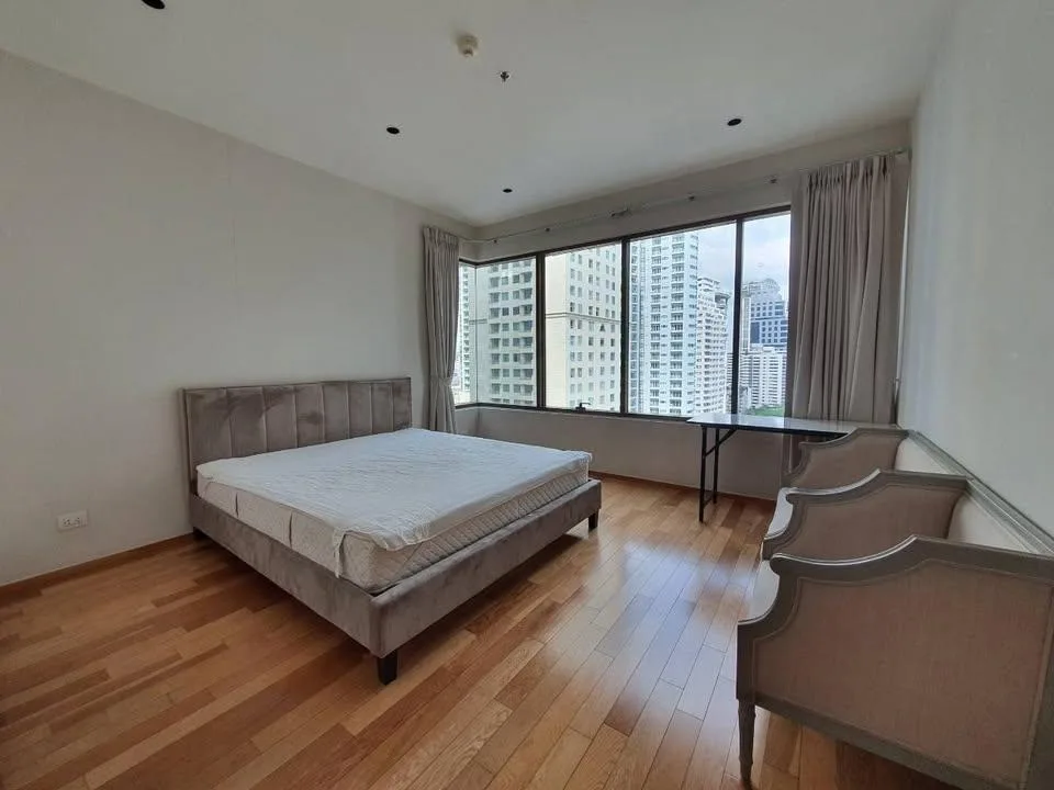 The Emporio Place — photo 11