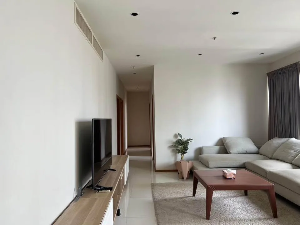 The Emporio Place — photo 3