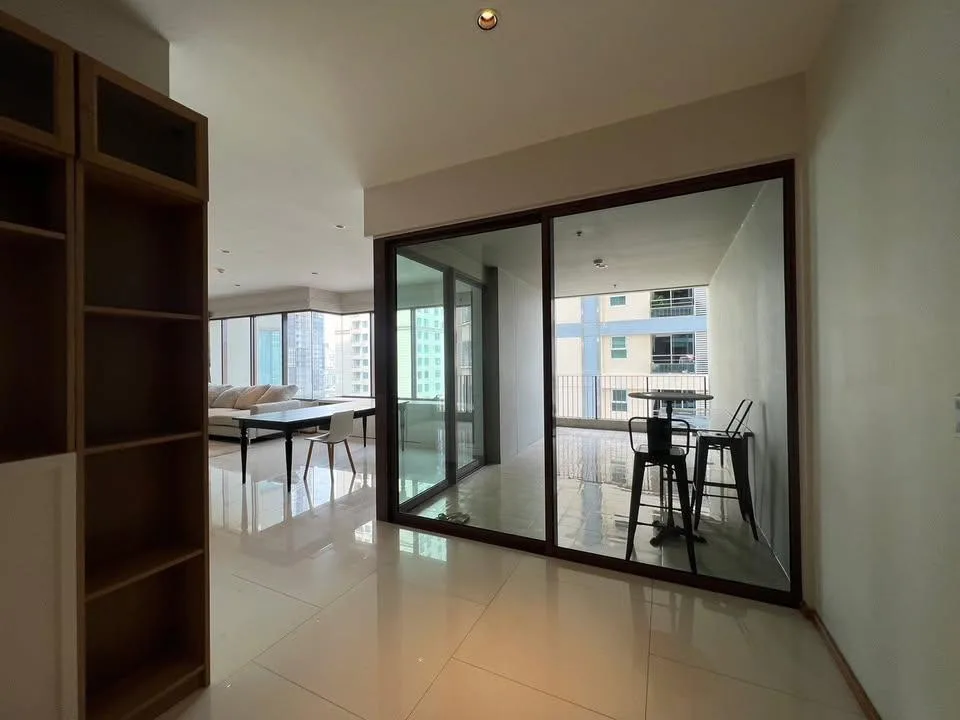 The Emporio Place — photo 7
