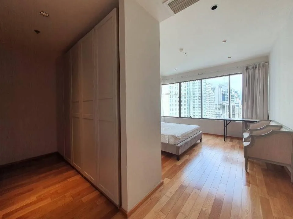 The Emporio Place — photo 10
