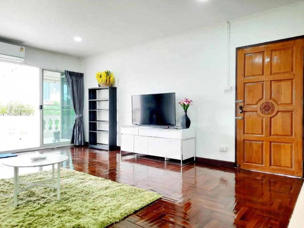 Townhome — photo 3