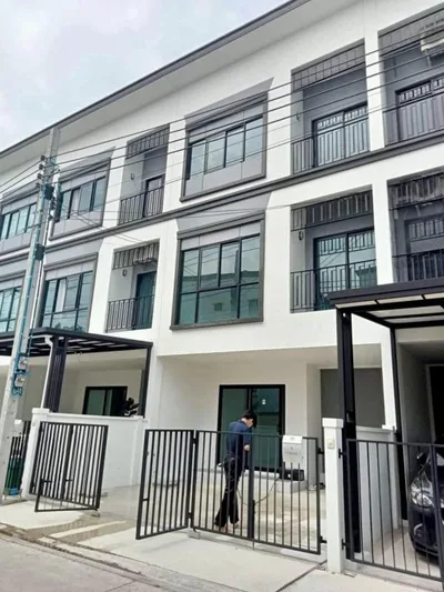 Lumpini Town Place Sukhumvit 62