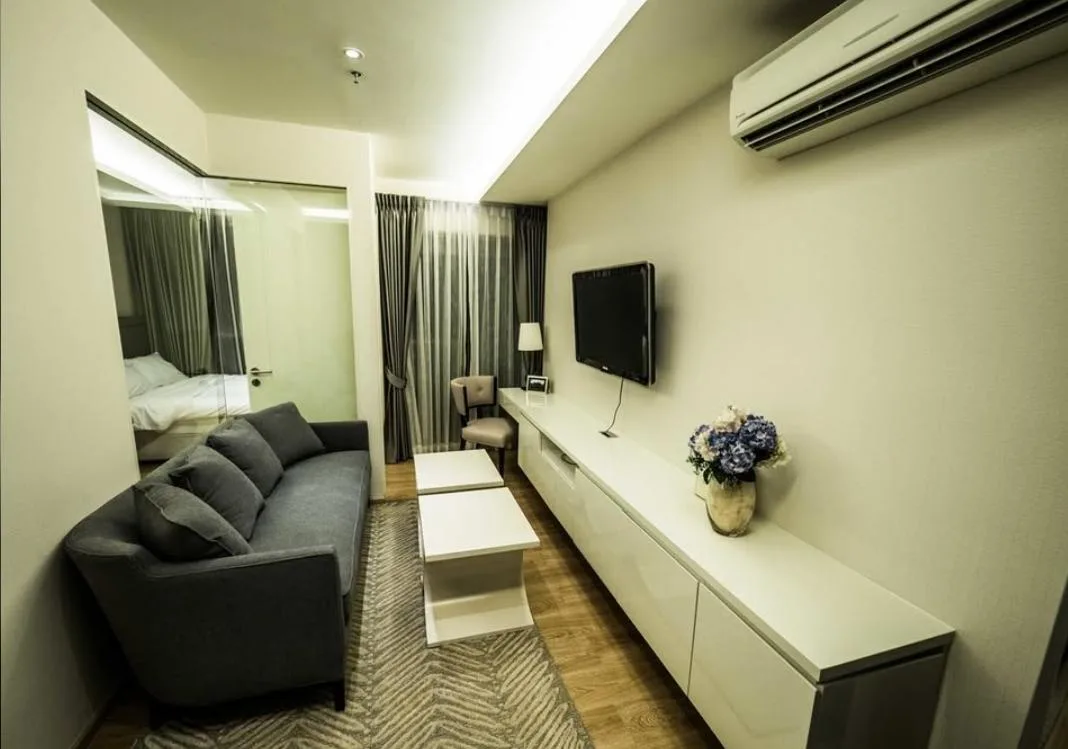 H Sukhumvit 43 — photo 2