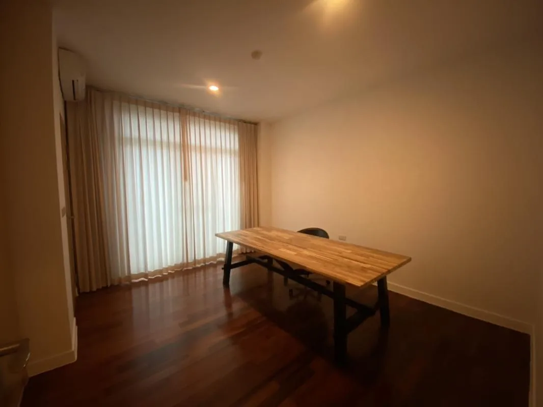 The Verandah - Sukhumvit Soi 23 — photo 8