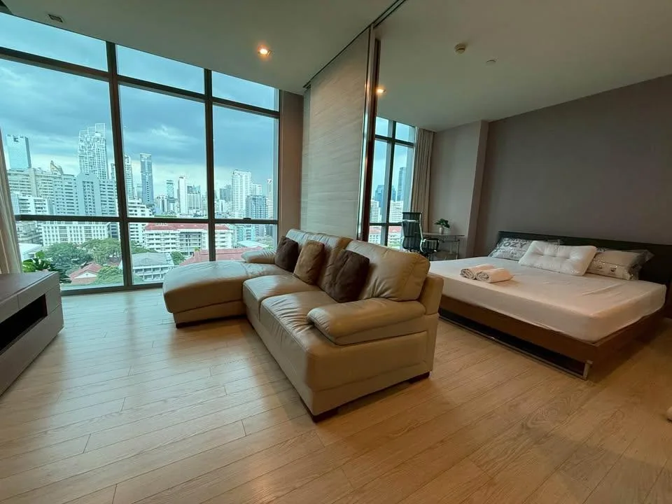 The Room Sukhumvit 21 — photo 2