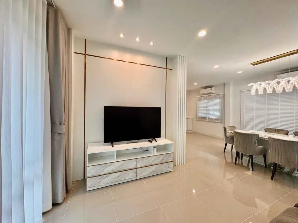 Grande Pleno Sukhumvit-bangna — photo 2
