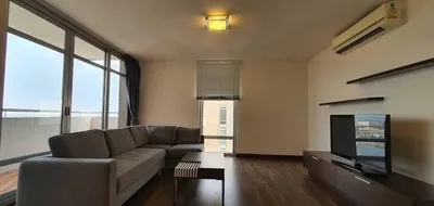Lakeview Geneva 3 Condominium