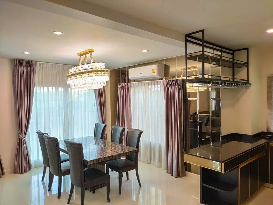 Passorn Prestige Luxe Pattanakarn — photo 2