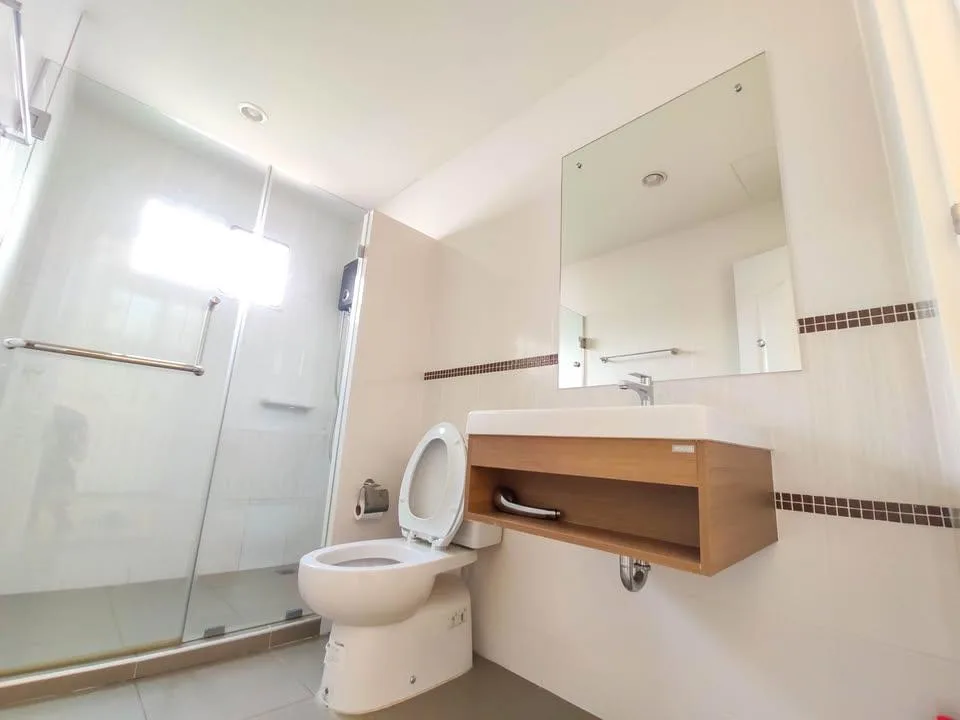 Passorn Prestige Luxe Pattanakarn — photo 18