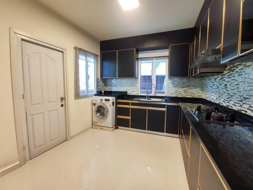 Passorn Prestige Luxe Pattanakarn — photo 6