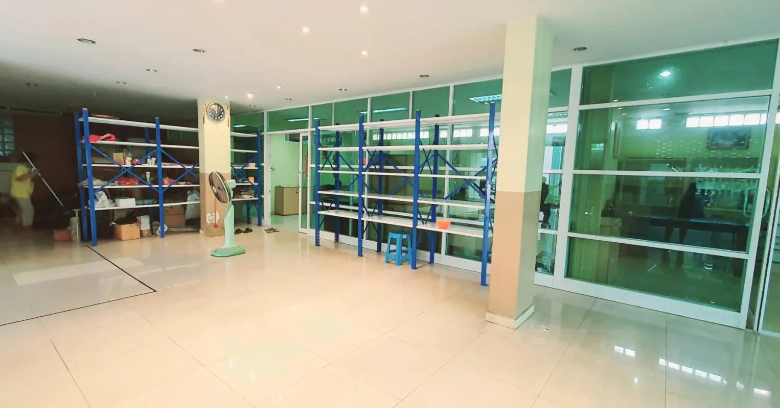 Office Charoen Rat 7 — photo 8
