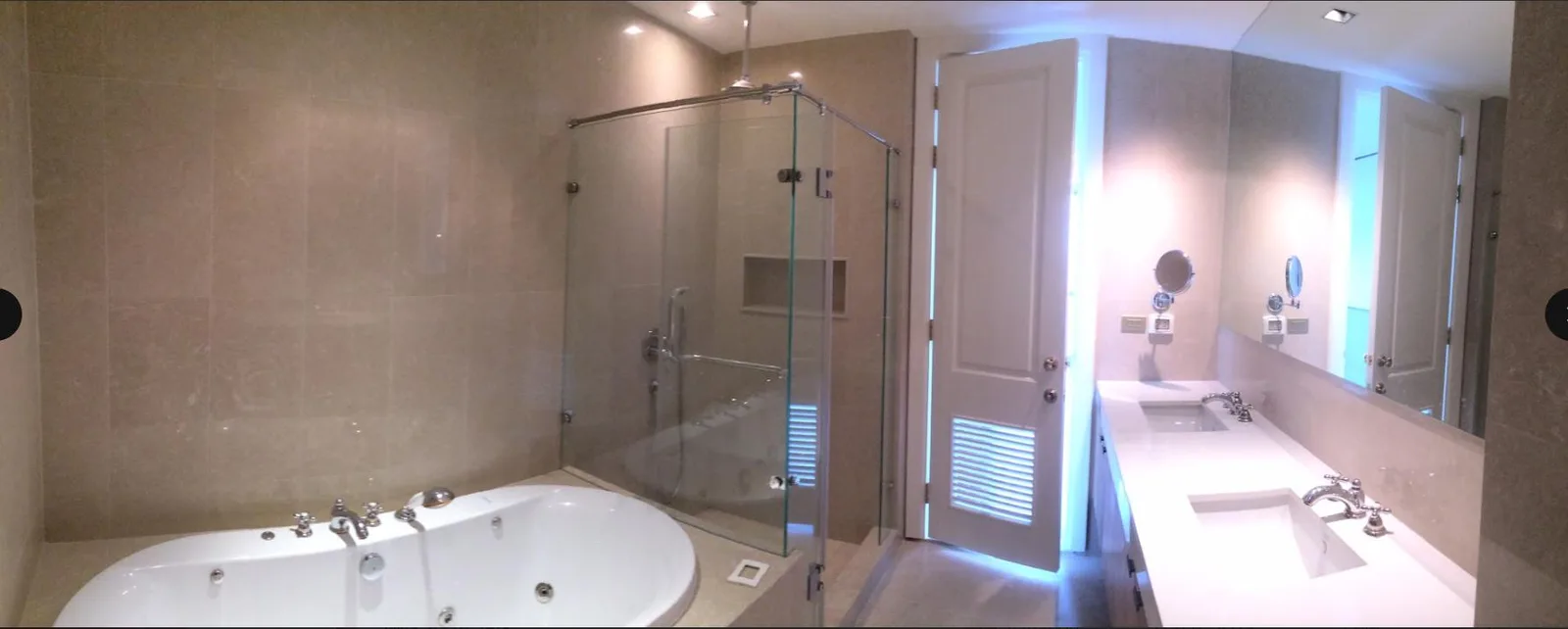 Athenee Residence — photo 9