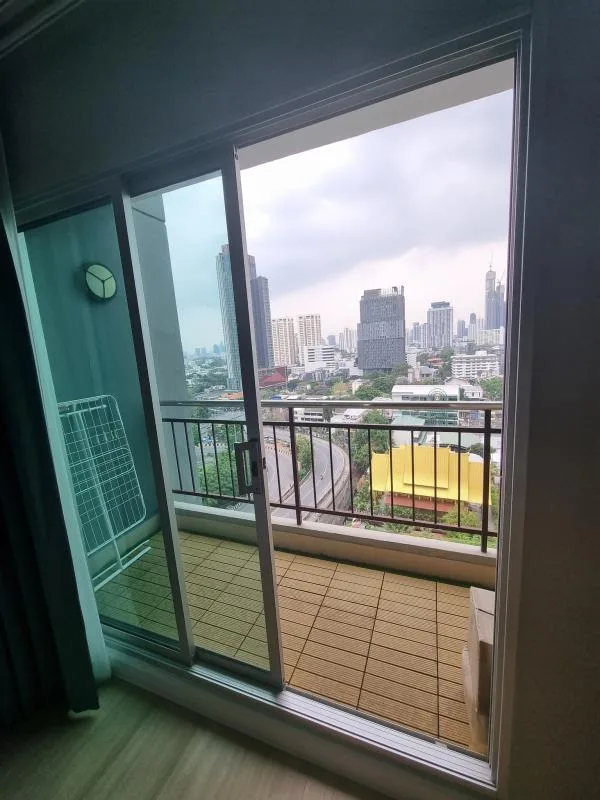 Supalai Park Ekkamai - Thonglor — photo 11