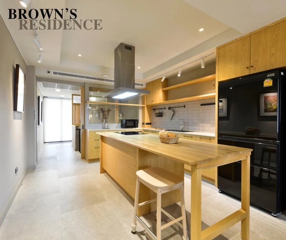 Brown's Residence — photo 4