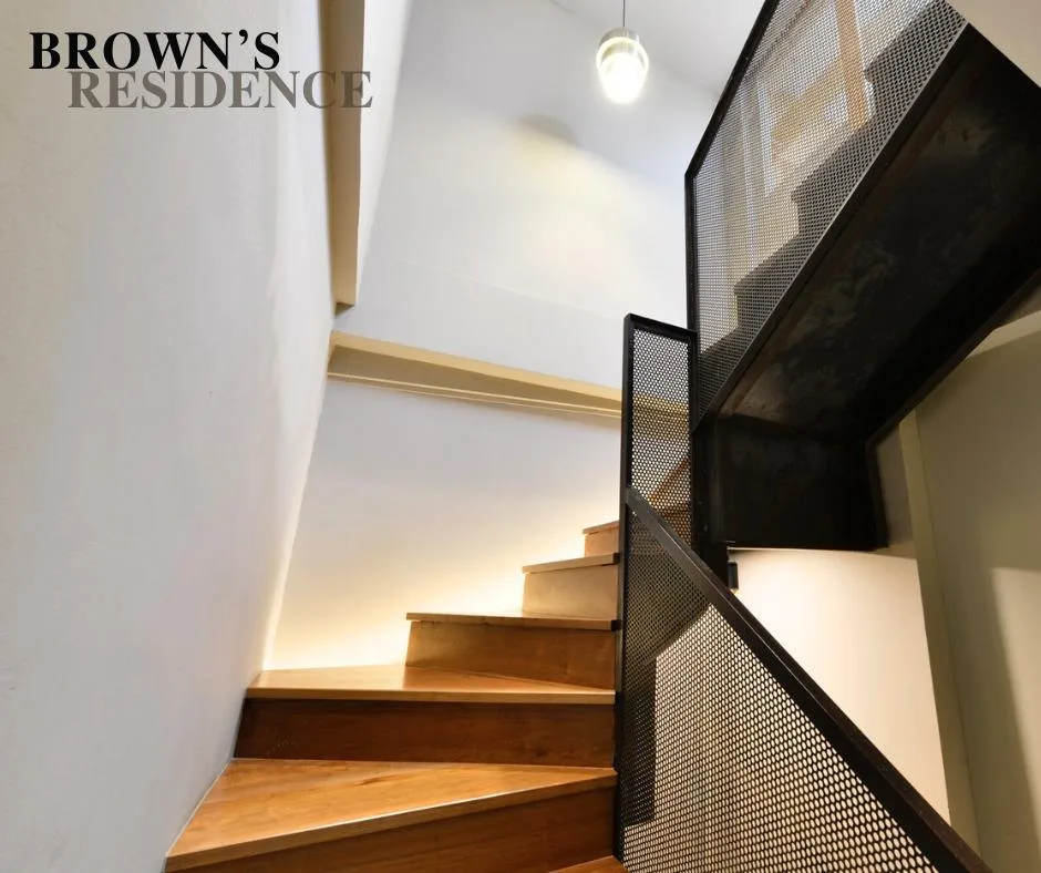 Brown's Residence — photo 5