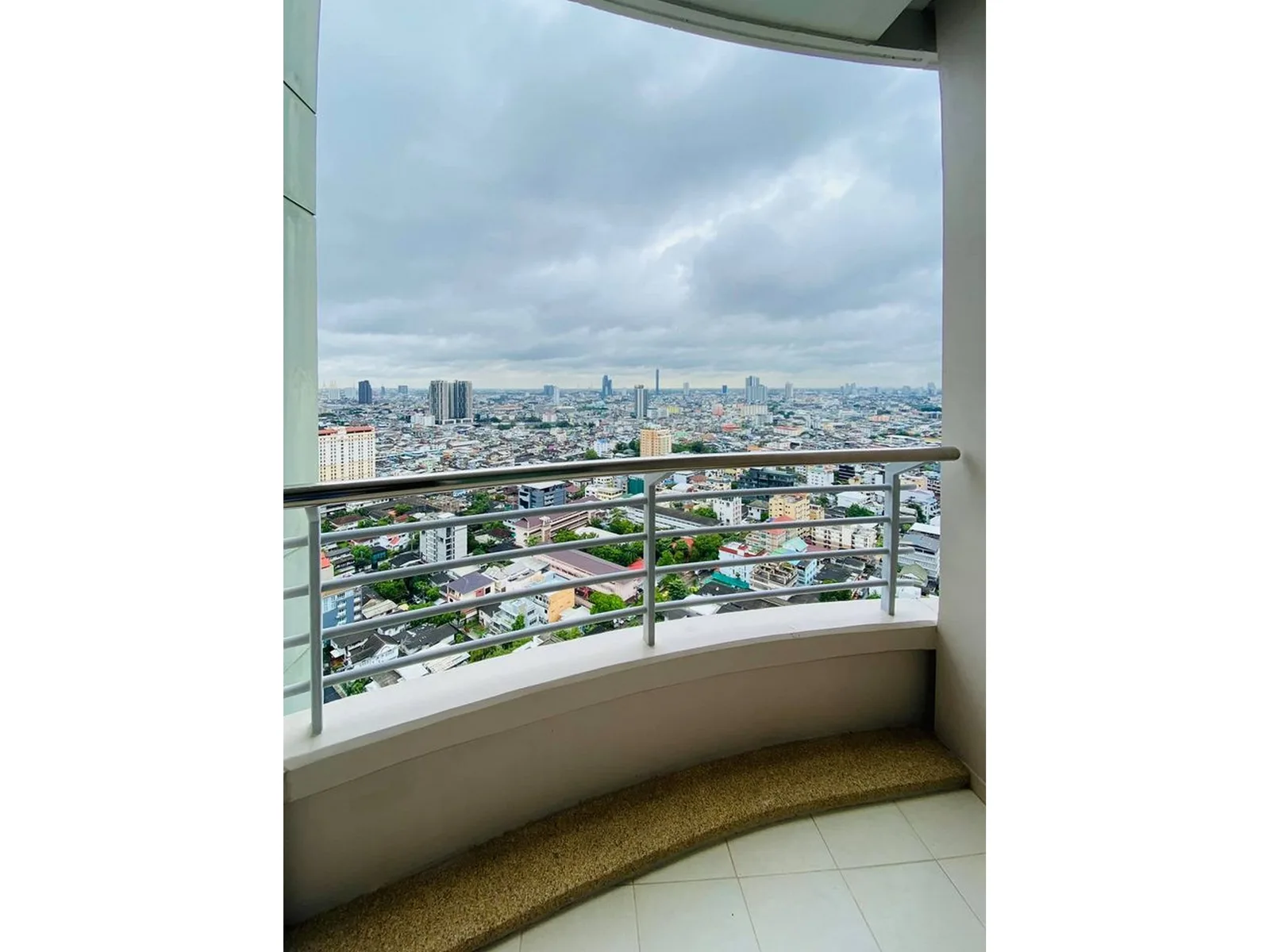 Sathorn Heritage — photo 8