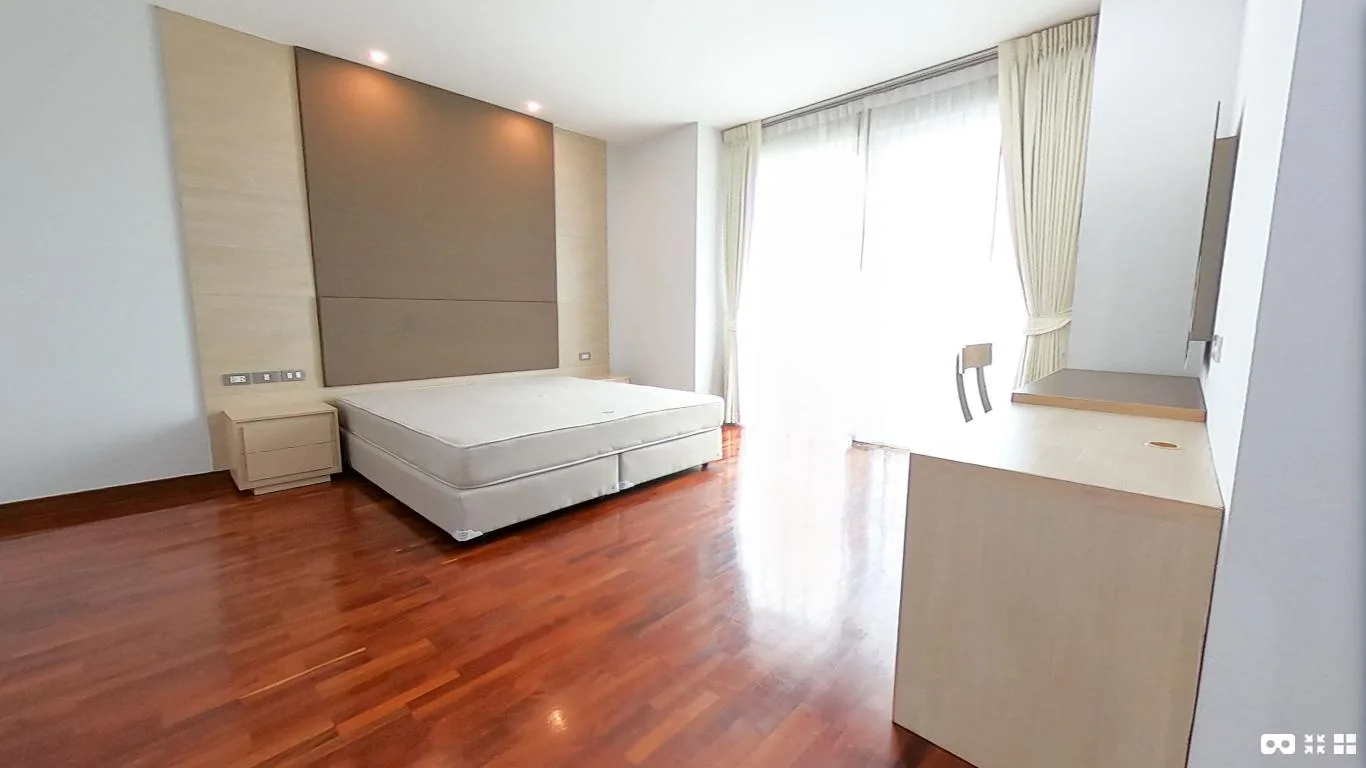 The Residence — photo 4