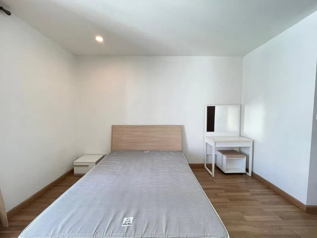 Y.o. Place — photo 13