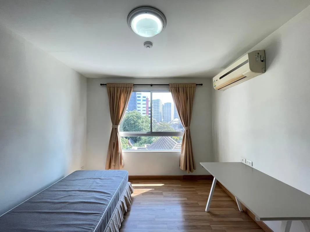 Y.o. Place — photo 14