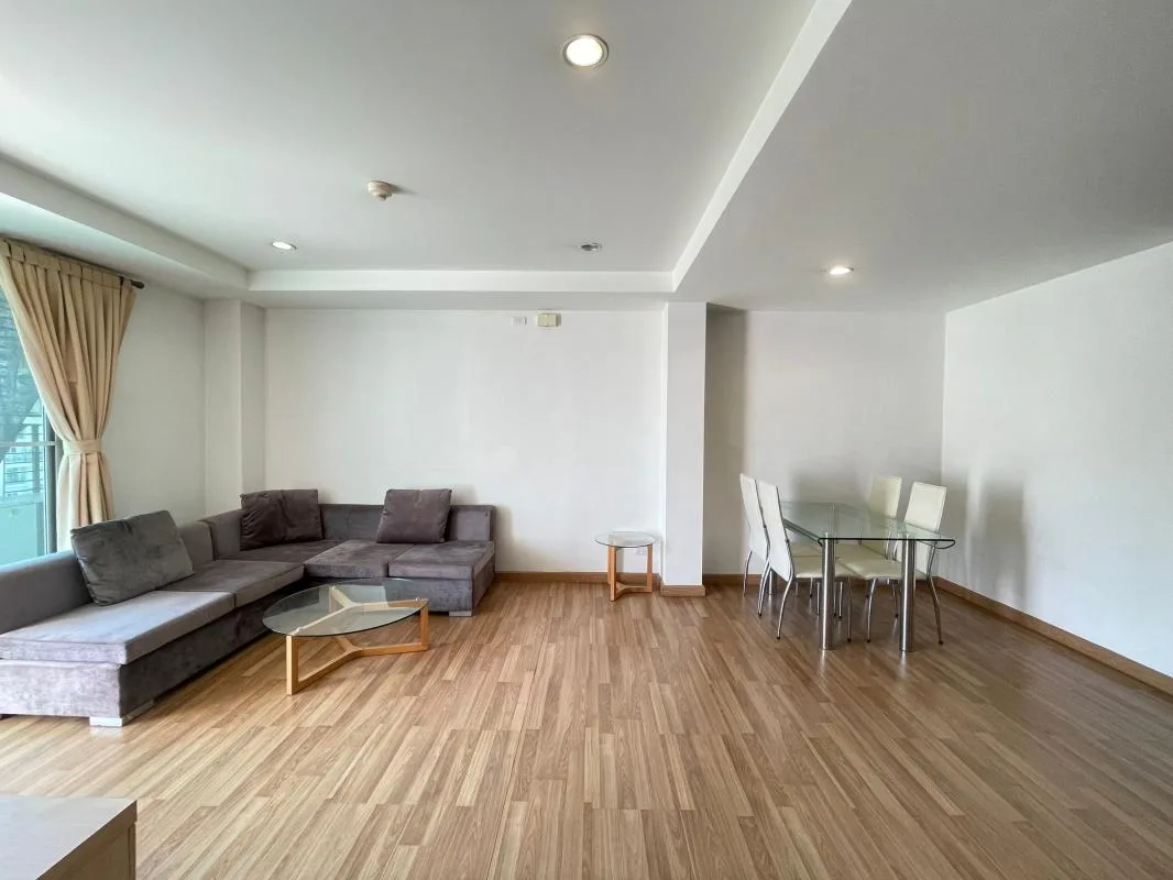 Y.o. Place — photo 4