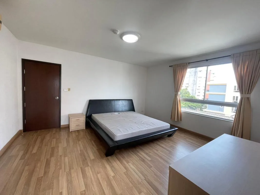 Y.o. Place — photo 10
