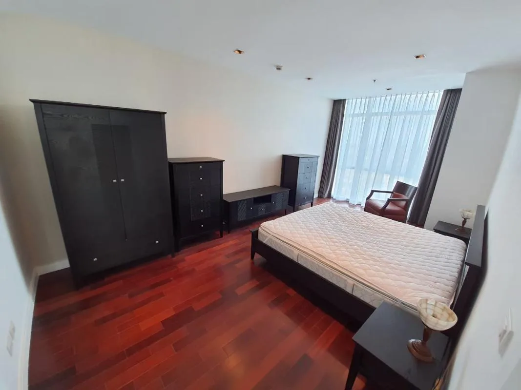 Athenee Residence — photo 3