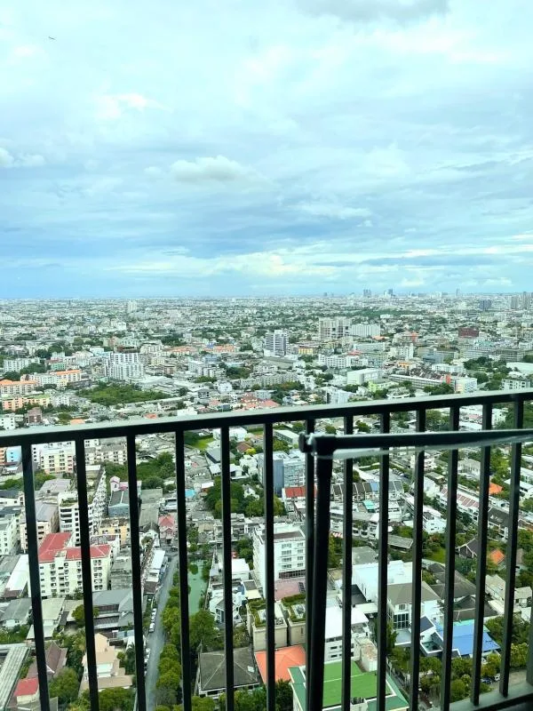 C Ekkamai — photo 12