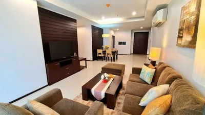 Piyathip Place