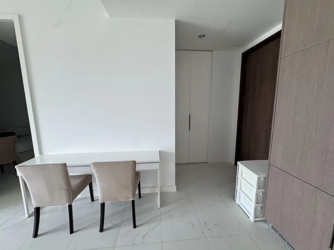 185 Rajadamri — photo 9