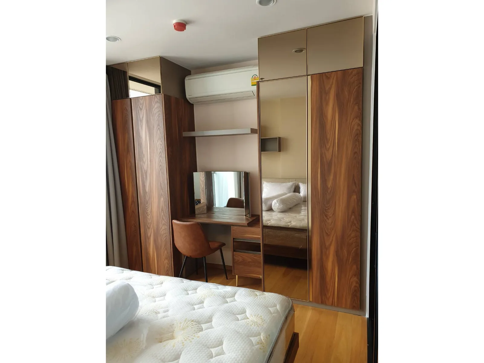 Noble Revolve Silom — photo 8