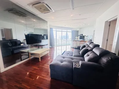 Baan Sathorn Chaopraya