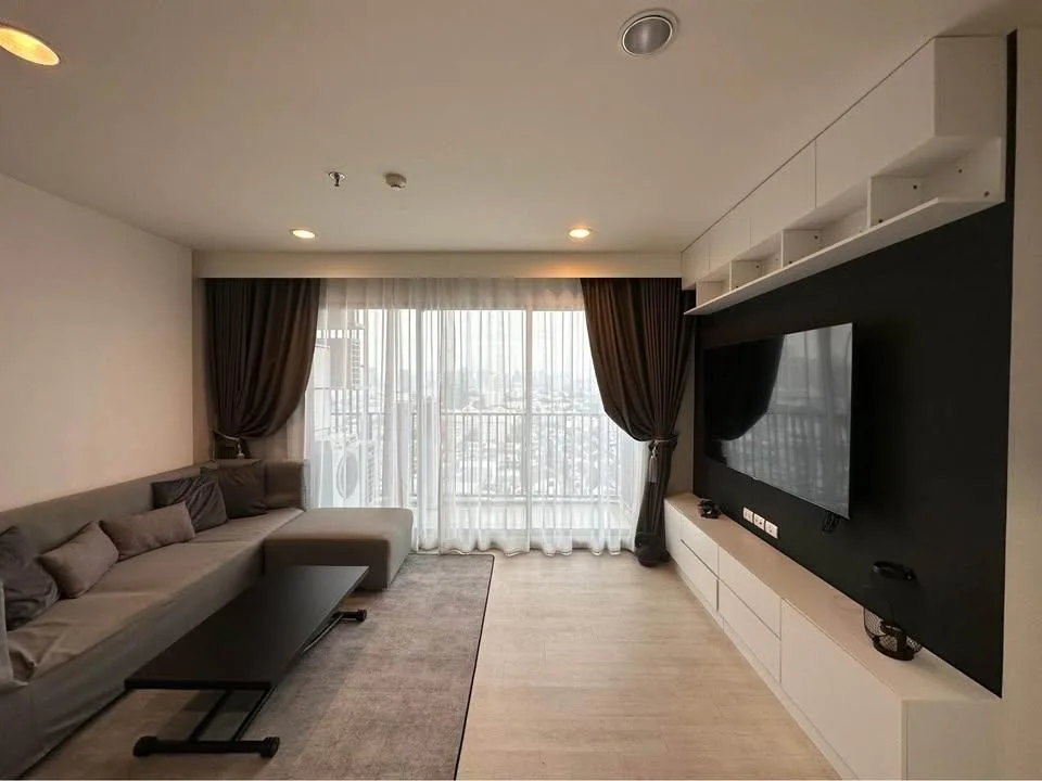 Fuse Chan - Sathorn — photo 3