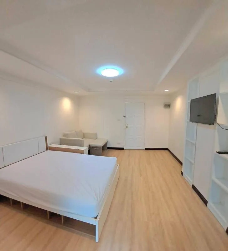 Pratunam Prestige — photo 2