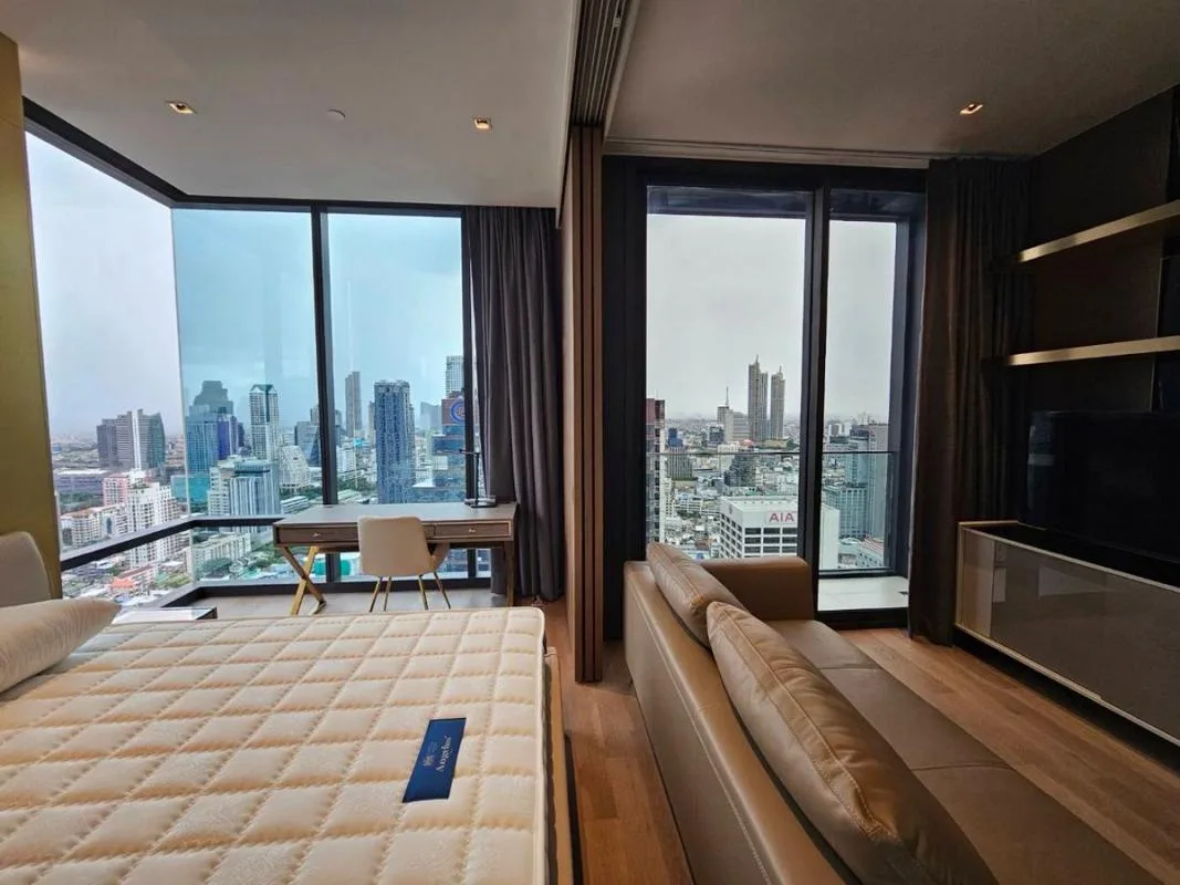 Ashton Silom — photo 10
