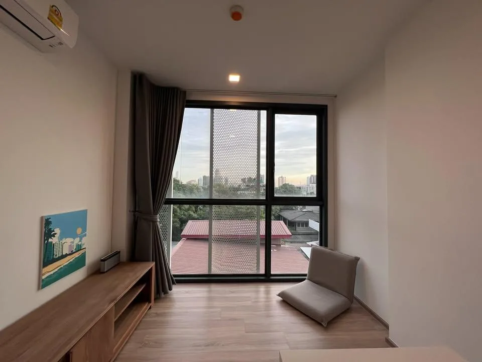 Taka Haus Ekamai 12 — photo 7