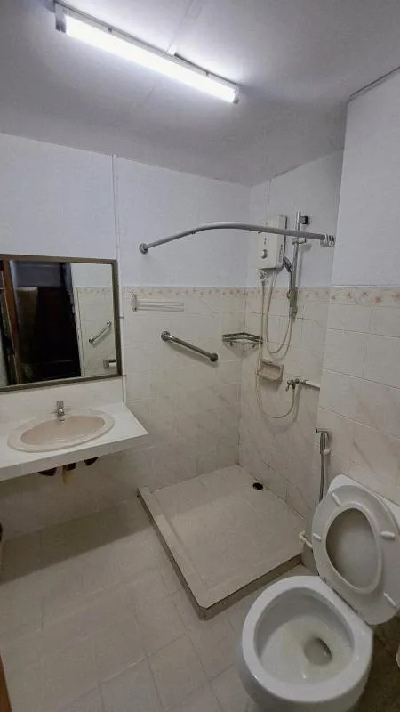Townhouse Soi Prasoet Di — photo 12