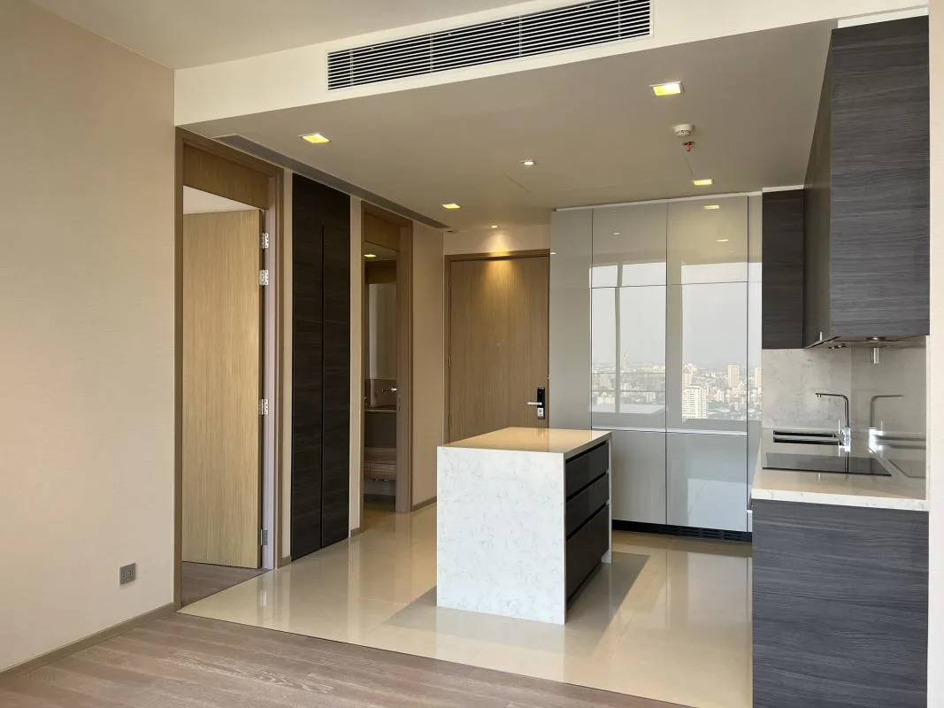 The Esse Asoke — photo 2