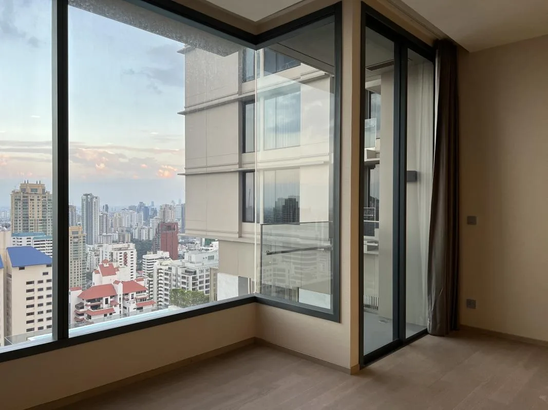 The Esse Asoke — photo 8